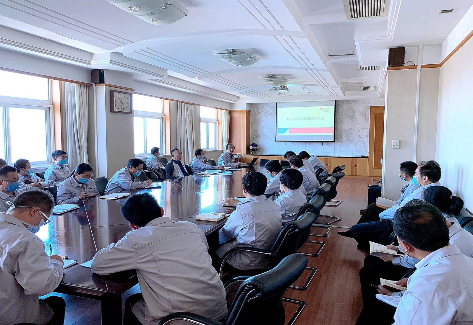 1589761979561591.jpeg 雙控啟動會照片.jpg